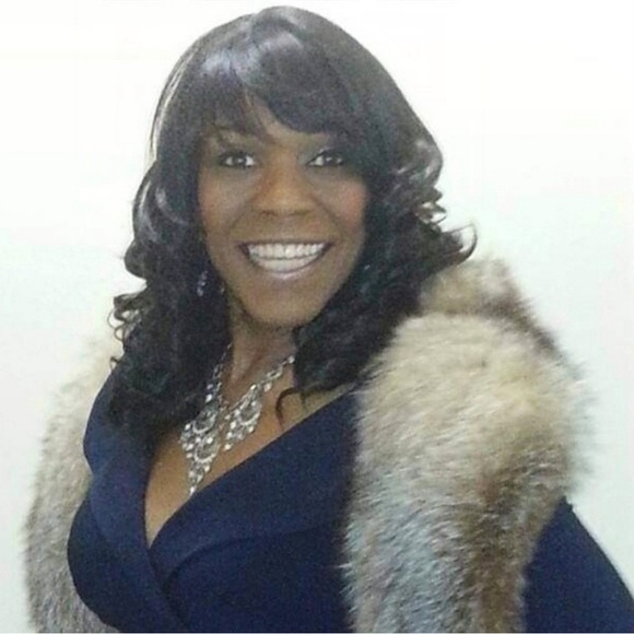 🔥My Live Shows with Beautiful Women's Fashion and Jewelry 💜💜💜 - Picture 2 of 16